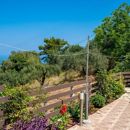 Key To Sunset Holiday home Angon